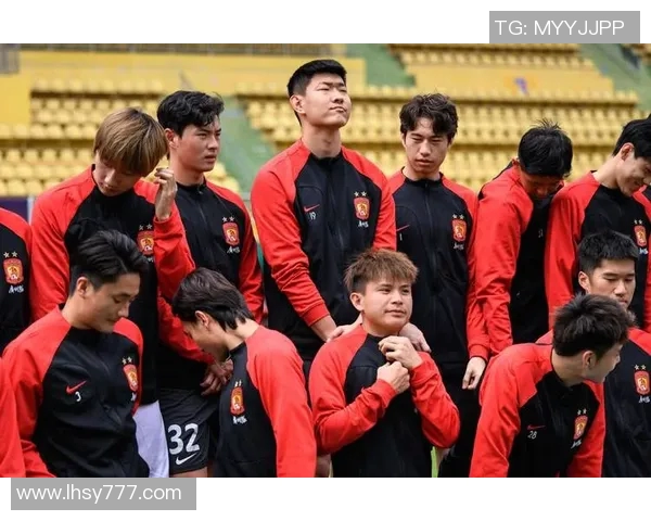 中超激战广州队迎战天津亚泰全力争胜展现球队实力与斗志